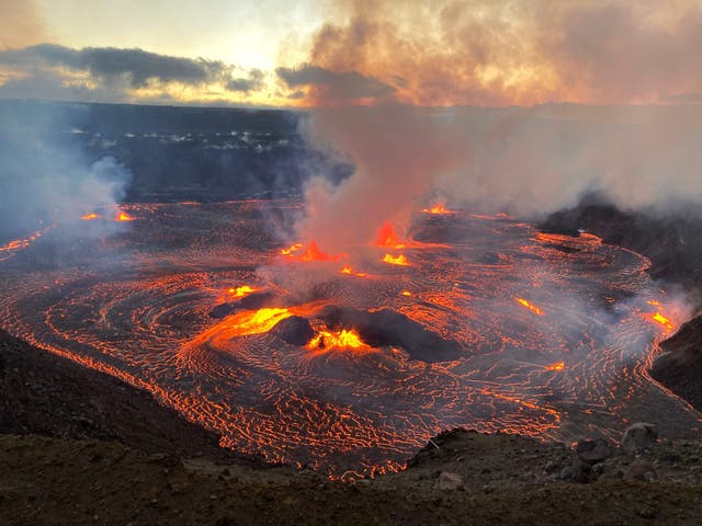 <p>The <a href="/topic/kilauea">Kilauea</a> <a href="/topic/volcano">volcano</a> in <a href="/topic/hawaii">Hawaii</a> has <a href="https://www.independent.co.uk/news/world/africa/ethiopia-volcano-eruption-flights-delhi-dubai-b2871793.html">erupted and spewed fountains of lava</a> as high as 1,250 feet high (381 metres), according to the US Geological Survey (USGS)</p>
