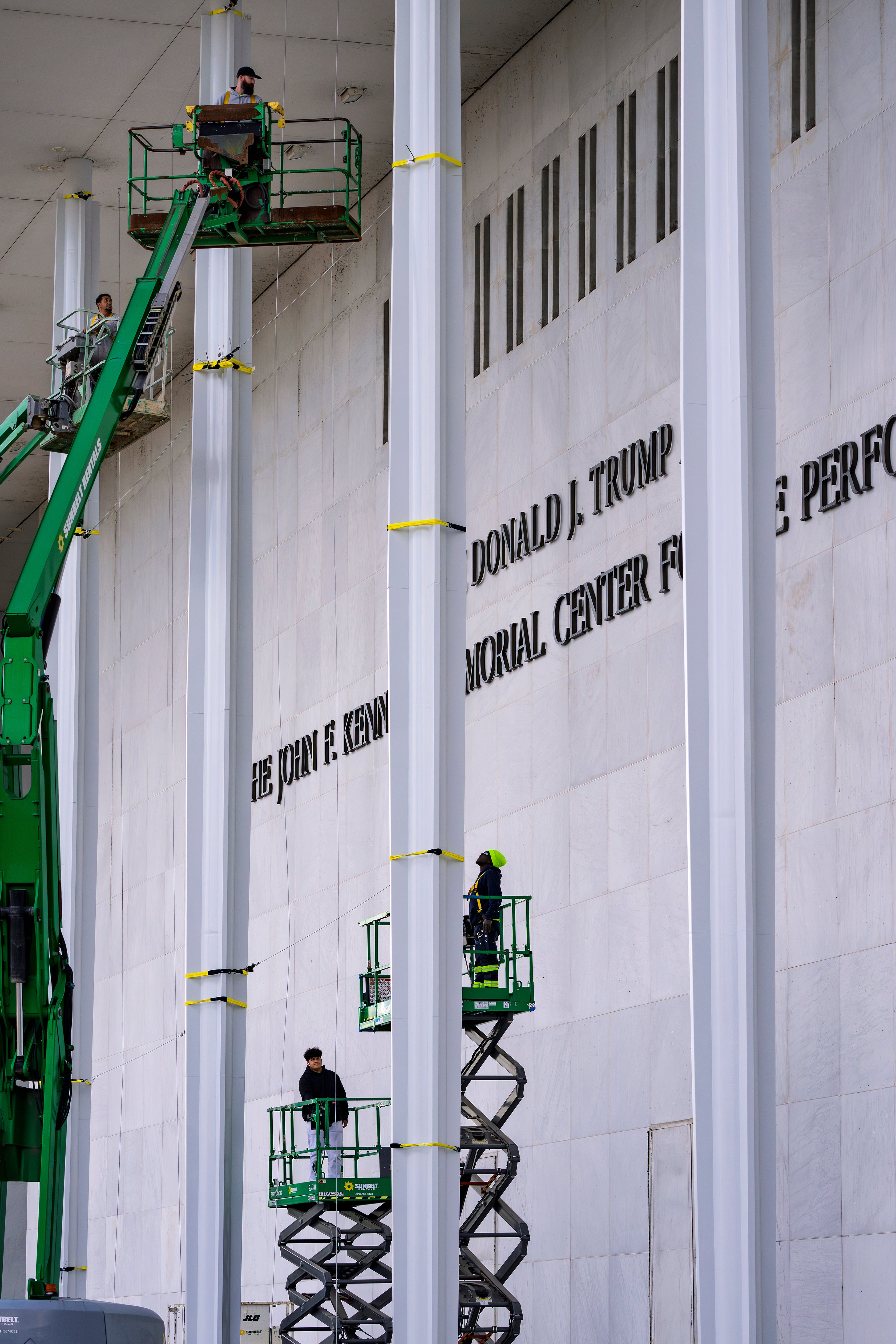 <p>Trump claims he's surprised after Trump-appointed board (illegally) renames it the Trump-Kennedy Center</p>