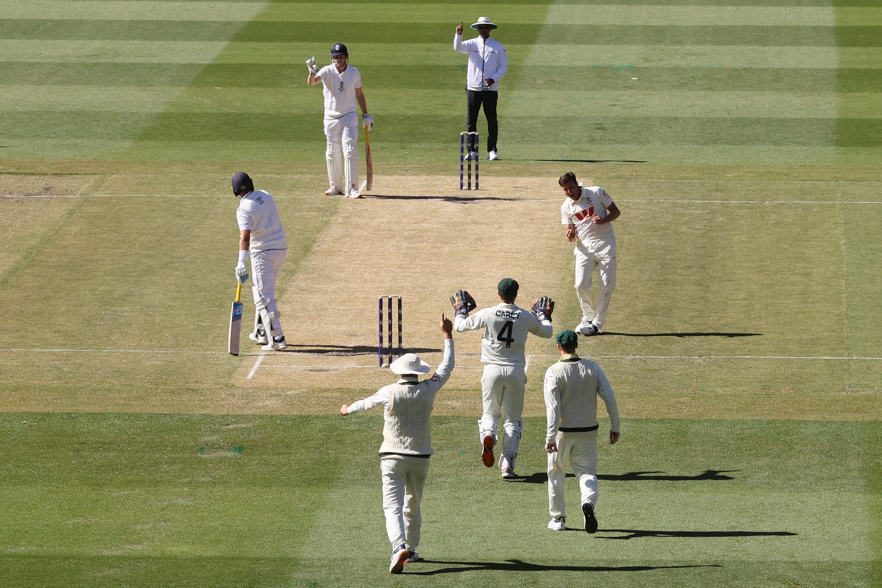 Представљање МЦГ-а наишло је на велике критике због тога што је превише зелено
