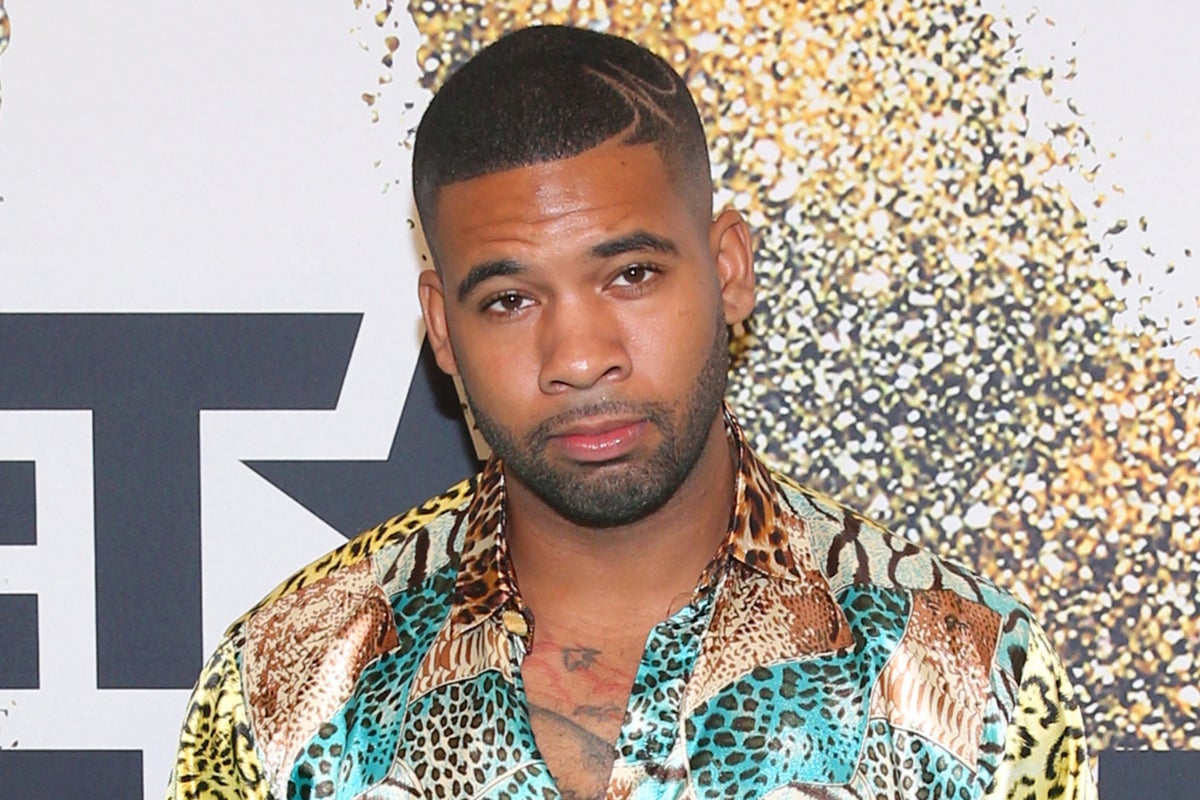 Animal influencer Mike Holston hospitalized after skydiving accident: ‘Pretty banged up’ Animal influencer Mike Holston hospitalized after skydiving accident: ‘Pretty banged up’