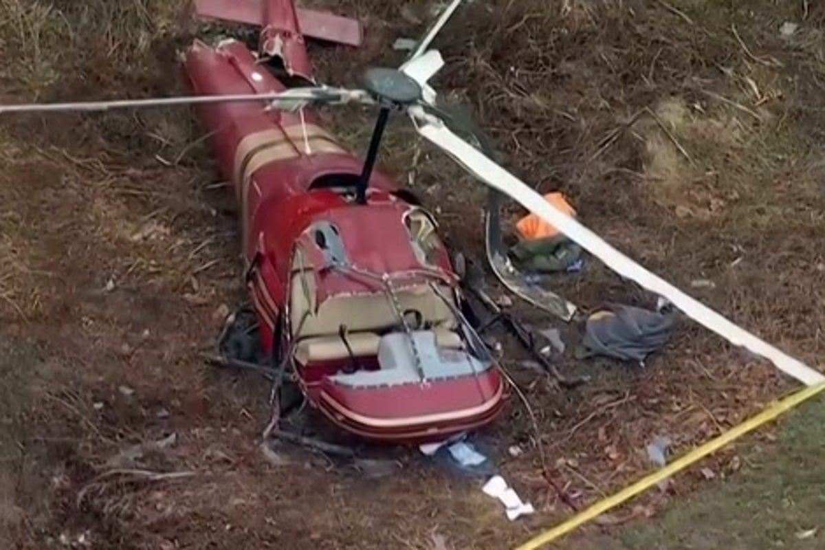 Independenta Collision Moment helicopter spirals down in sky after deadly collision | The ...
