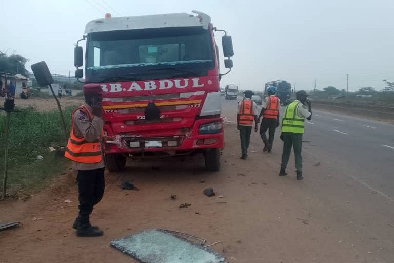 Belum jelas apa penyebab tabrakan tersebut