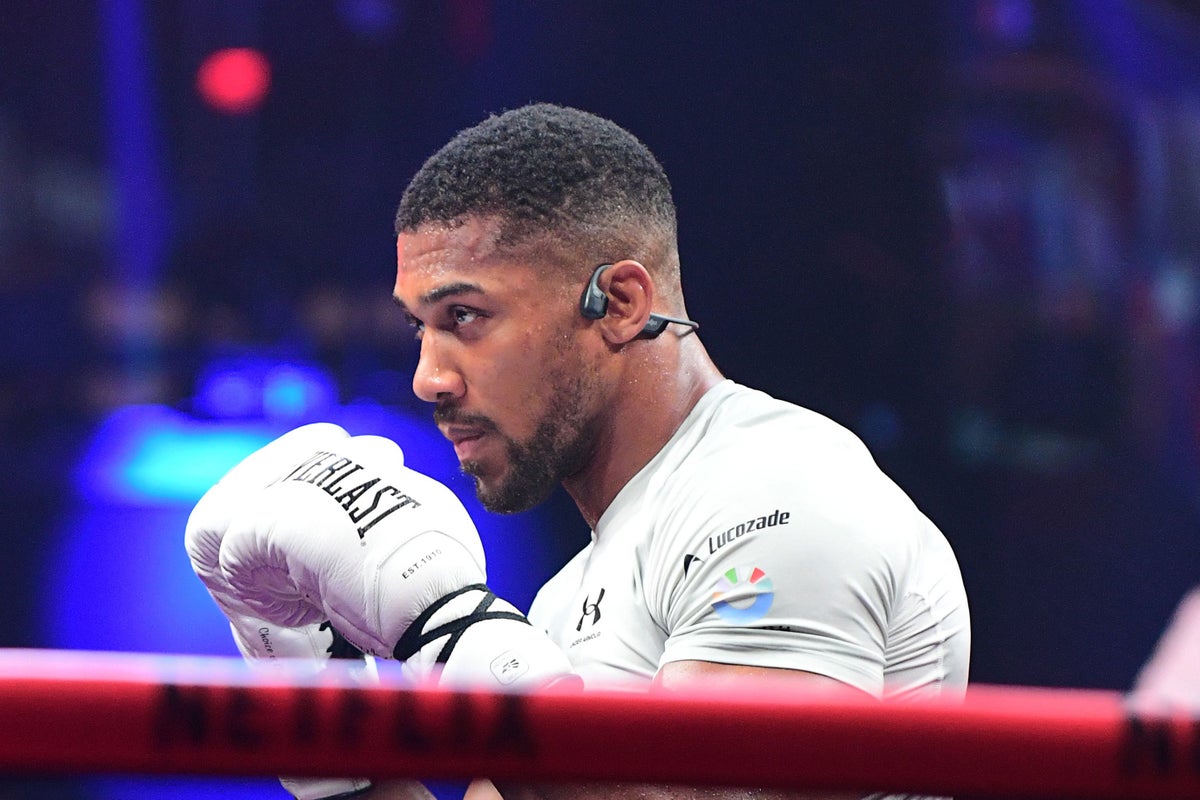 Anthony Joshua &lsquo;stable&rsquo; after Nigeria car crash that killed two team members