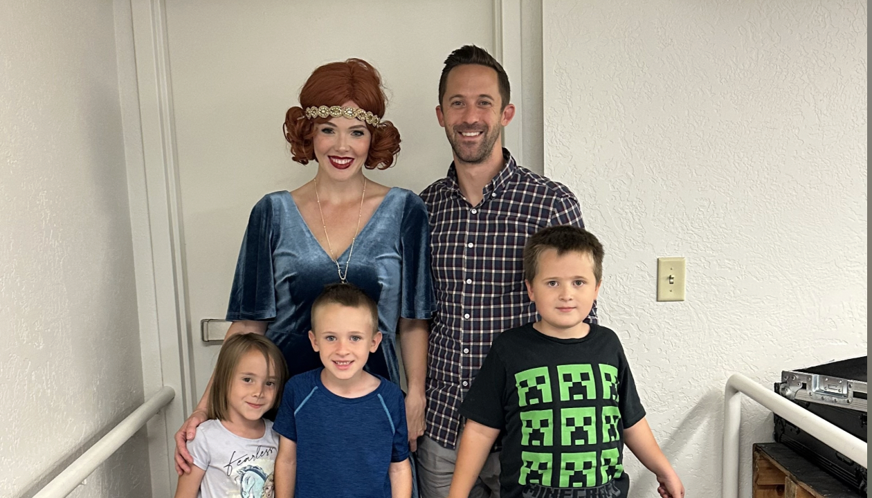 <p>Kendall Seymour with his ex-wife Elleshia Anne Seymour and their children</p>