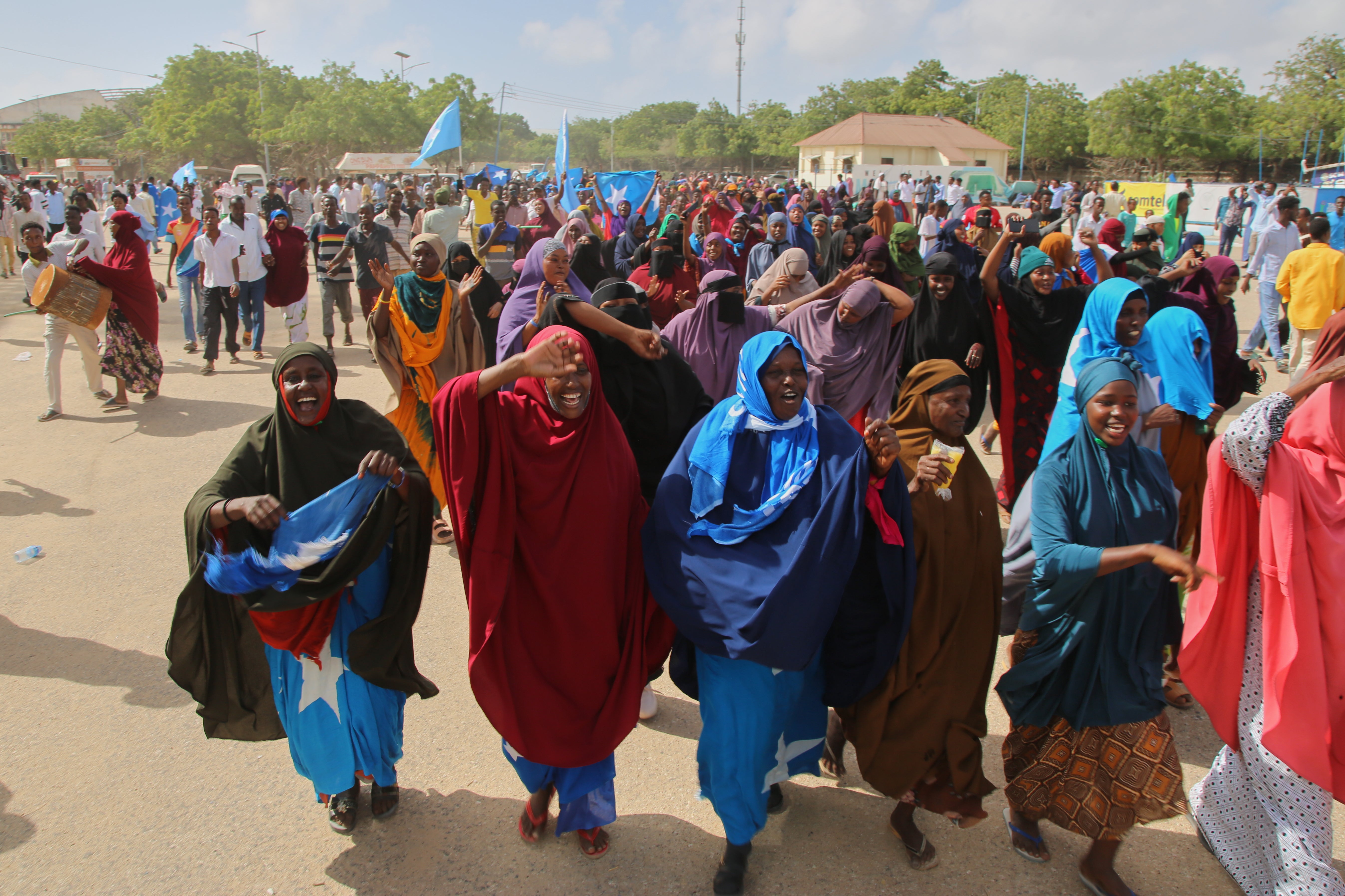 Hundreds of Somalis protest Israel's recognition of Somalia's breakaway region of Somaliland as an independent nation, the first by any country in more than 30 years
