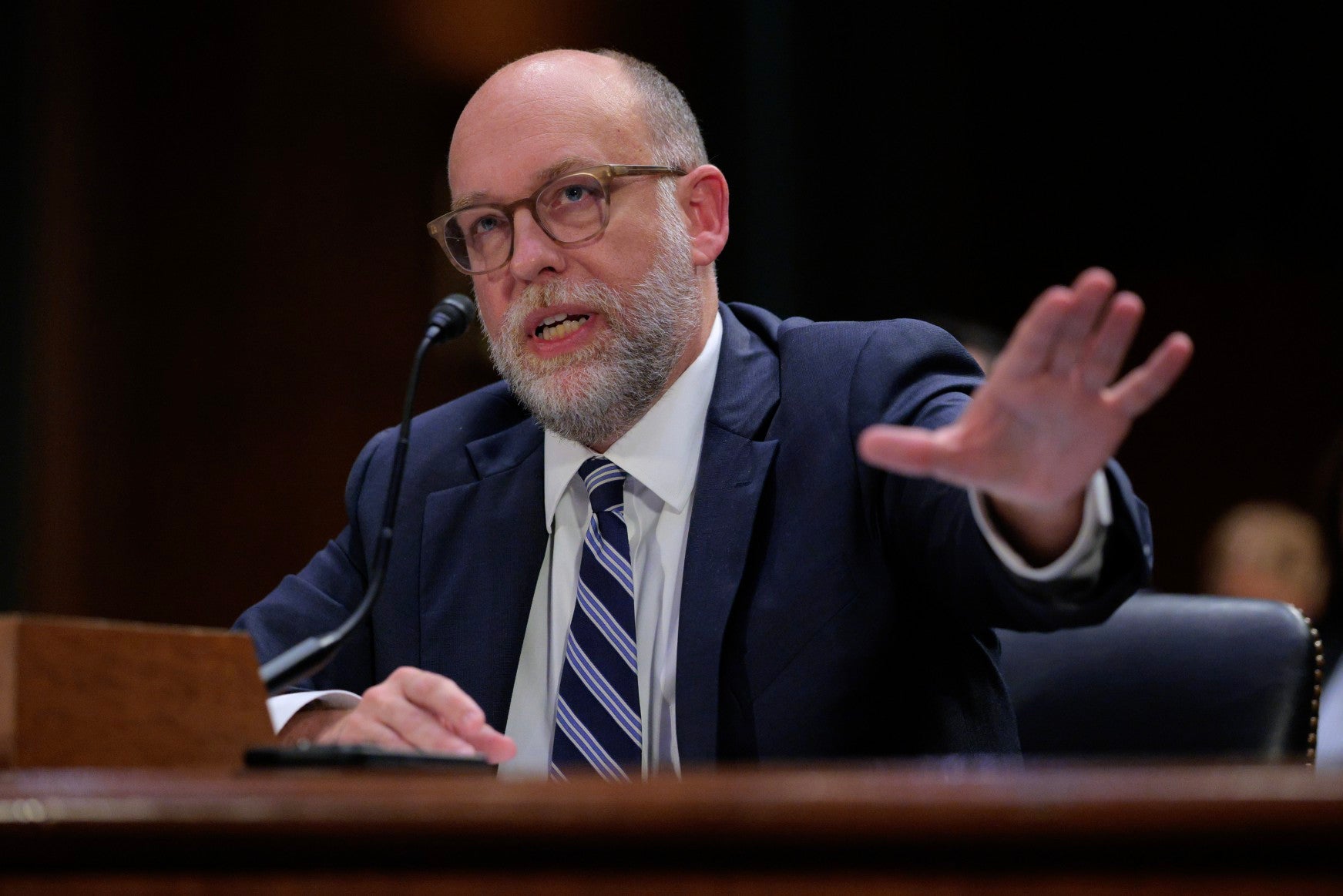 O Diretor de Orçamento da Casa Branca, Russell Vought, um dos arquitetos do Projeto 2025, é um dos vários funcionários alinhados ao Heritage nomeados para a administração Trump.