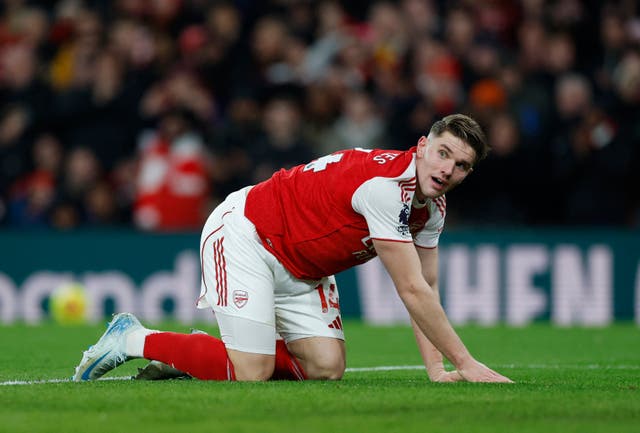 <p>Viktor Gyokeres should be dropped, says Jamie Carragher</p>