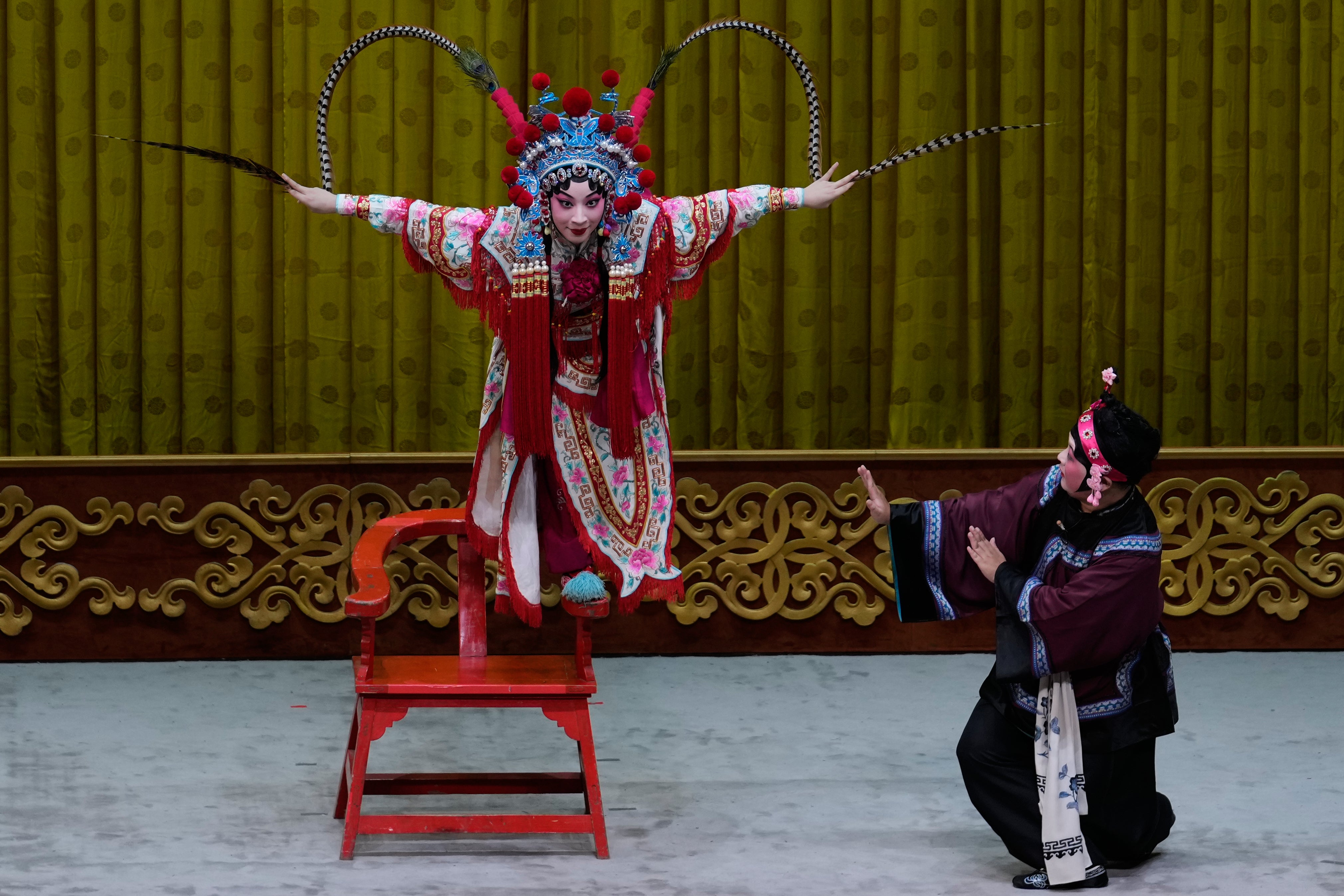 China Peking Opera-Training for Success