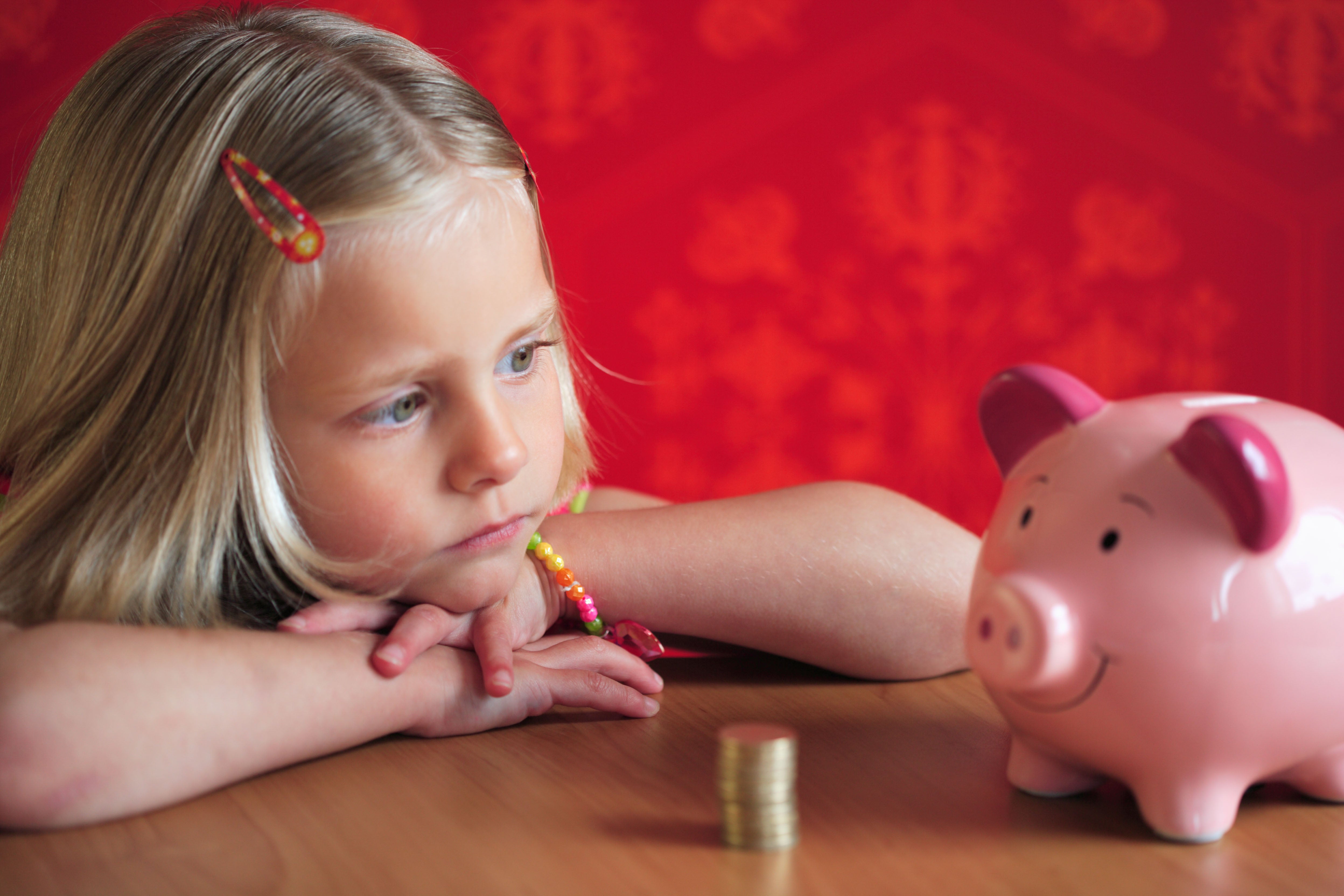 <p>Pocket money can encourage saving (Alamy/PA)</p>
