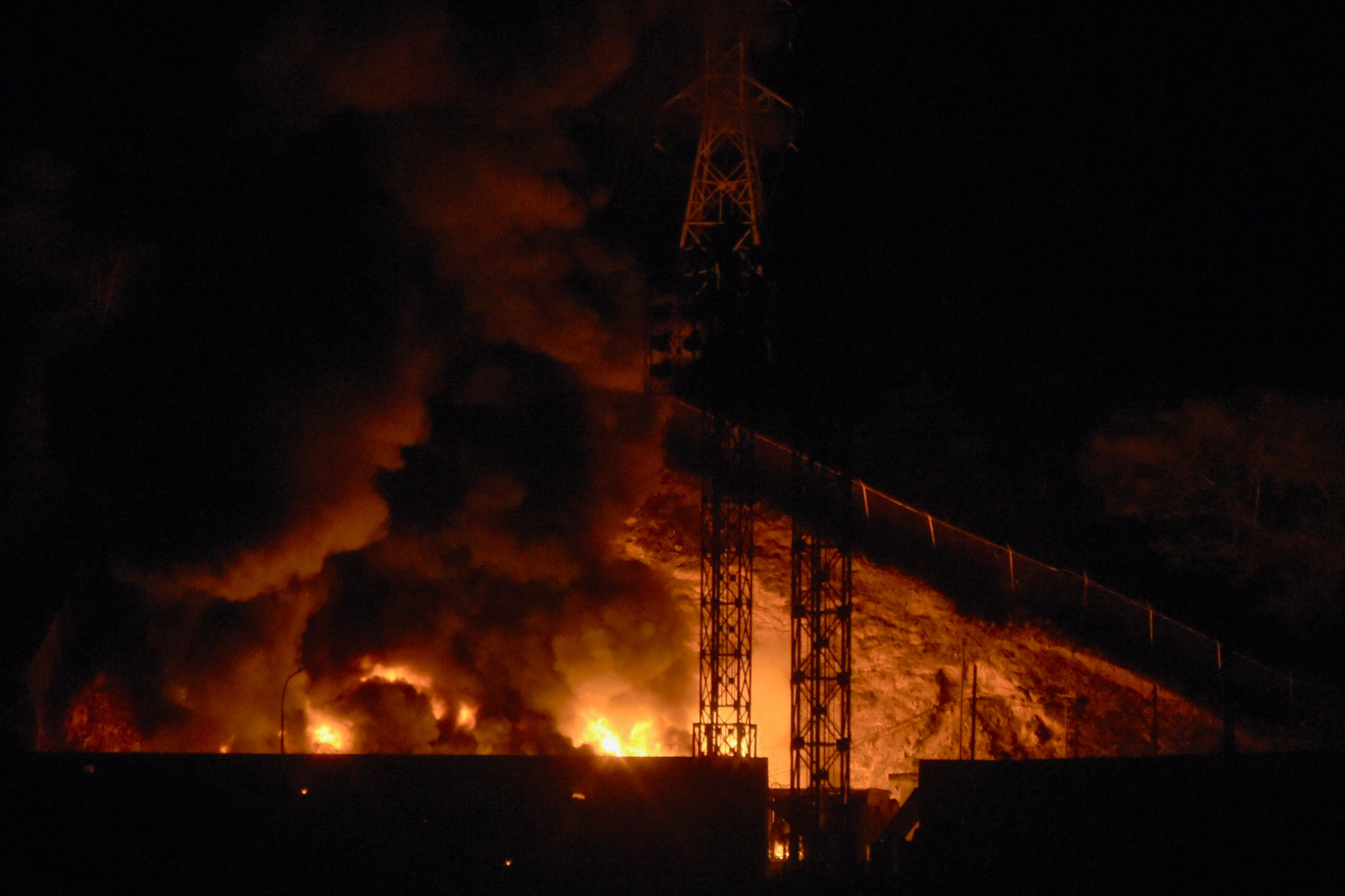 <p>At least seven explosions and low-flying aircrafts were seen in the Venezuelan capital, Caracas, with rising smoke was spotted in numerous regions at approximately 2am</p>