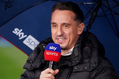 <p>Gary Neville said he didn’t know how Liverpool players didn’t ‘whack’ Gabriel Martinelli</p>
