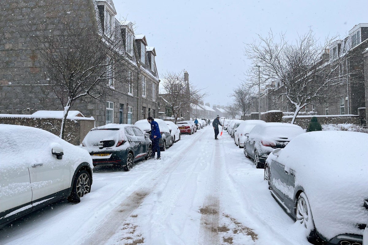 UK weather: Blizzard conditions forecast as Met Office issues amber and yellow warnings