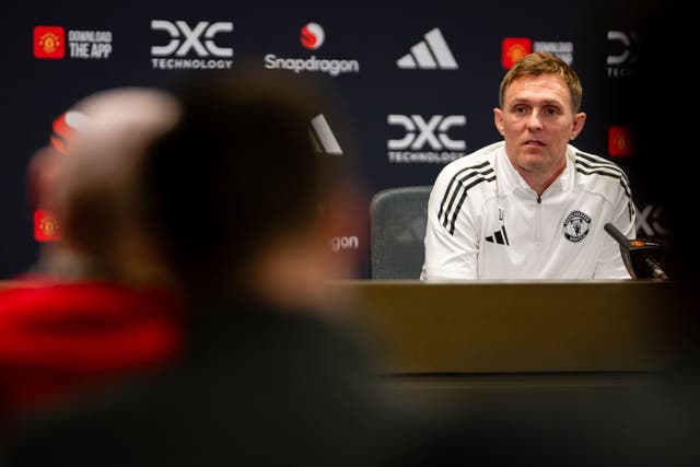 <p>Darren Fletcher speaks to the media at Carrington</p>