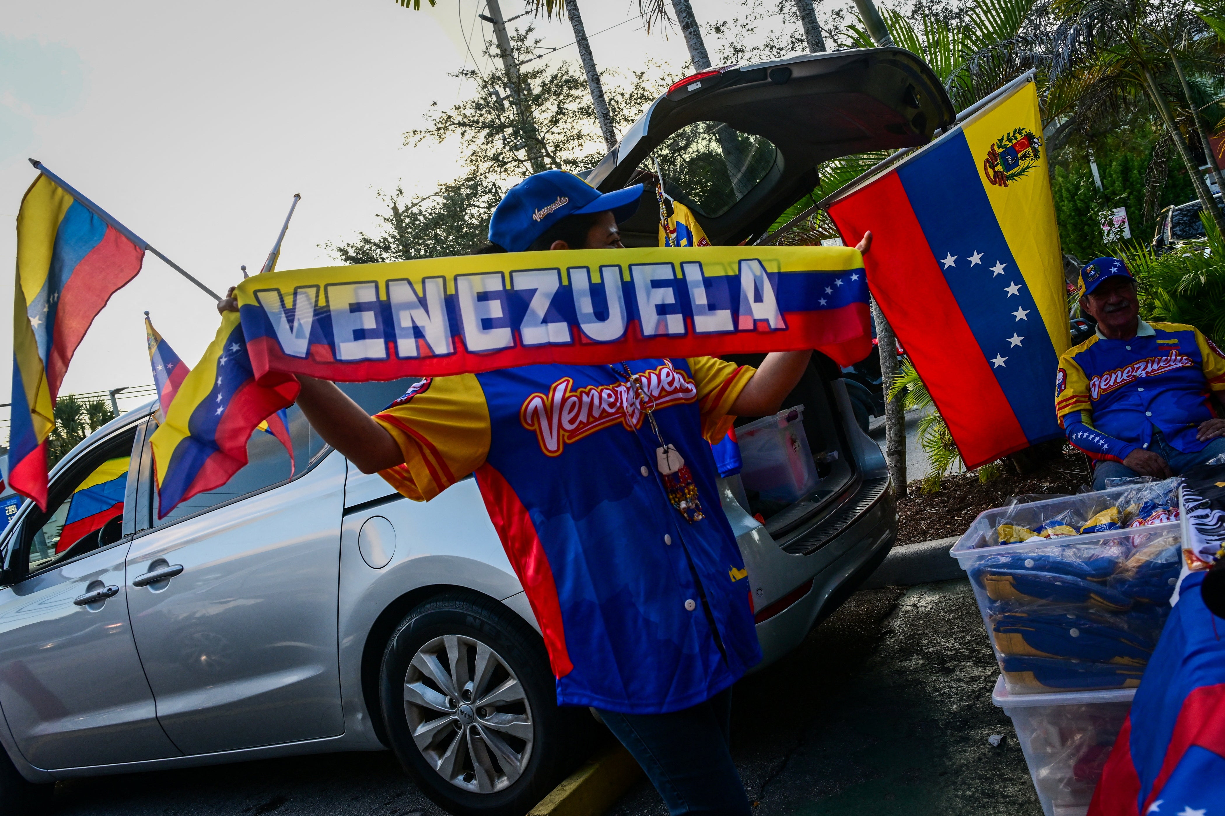 Trump officials brief top lawmakers on Venezuela as the UN and key American allies criticize military operation