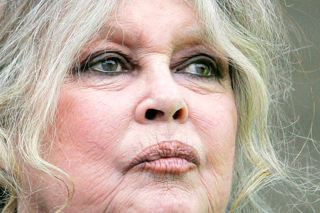 <p>BRIGITTE BARDOT-DECESO</p>