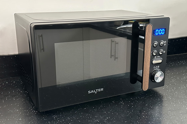 <p>I tested a range of microwaves to find the best microwaves for fast reheating and cooking. Pictured: the Salter Toronto</p>