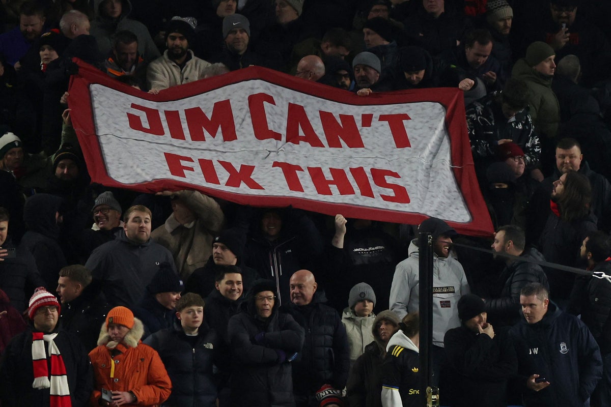 Man Utd fans display anti-Jim Ratcliffe banner during Burnley draw