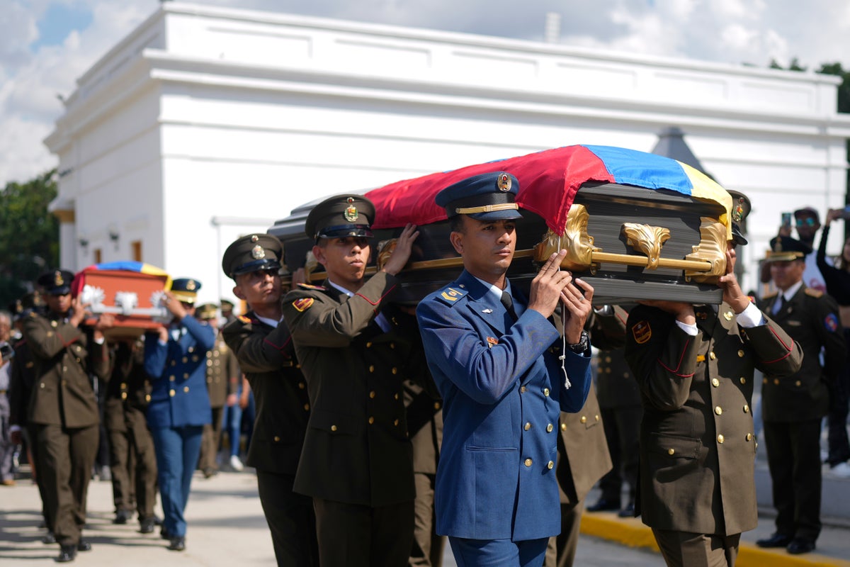 https://static.independent.co.uk/2026/01/08/02/VENEZUELA-FUNERALES-FOTOS_69567.jpg?width=1200&height=800&crop=1200:800