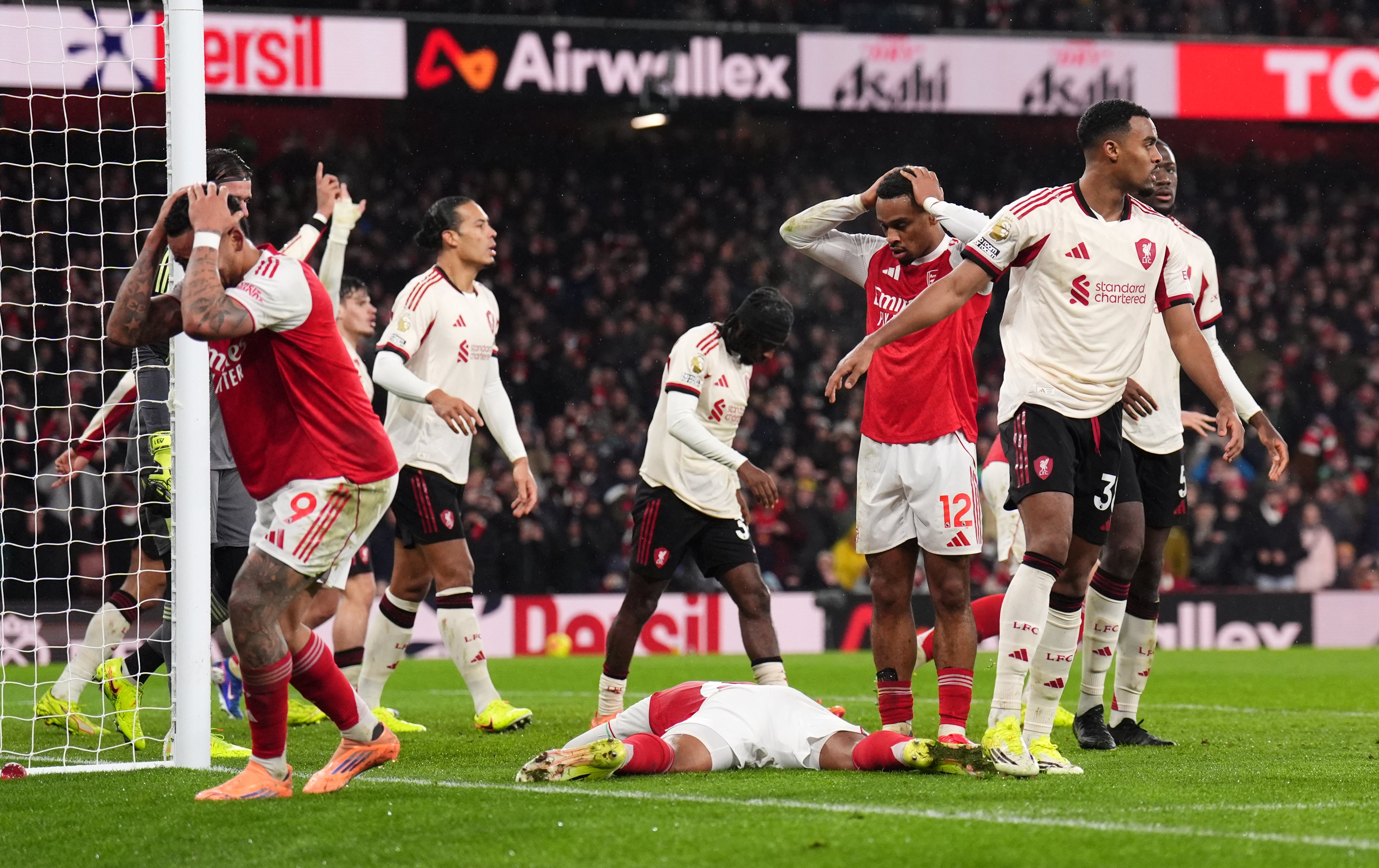 O Arsenal demorou até os 90 minutos para chutar no segundo tempo