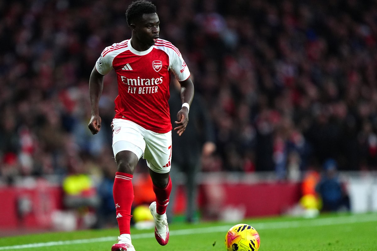 Bukayo Saka gives Arsenal boost after signing new contract