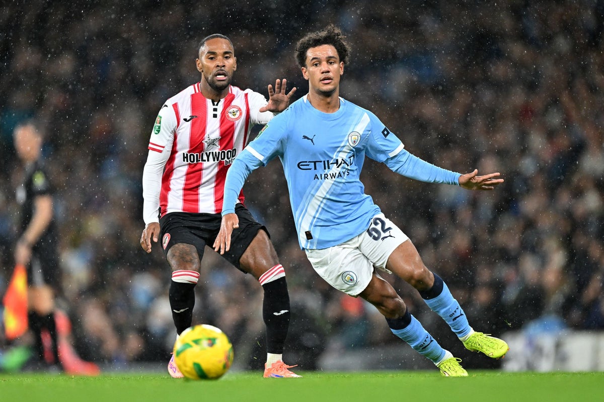 Oscar Bobb in talks to leave Man City for Premier League rivals