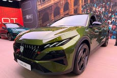 Peugeot shows off its lighting tech on facelifted 408