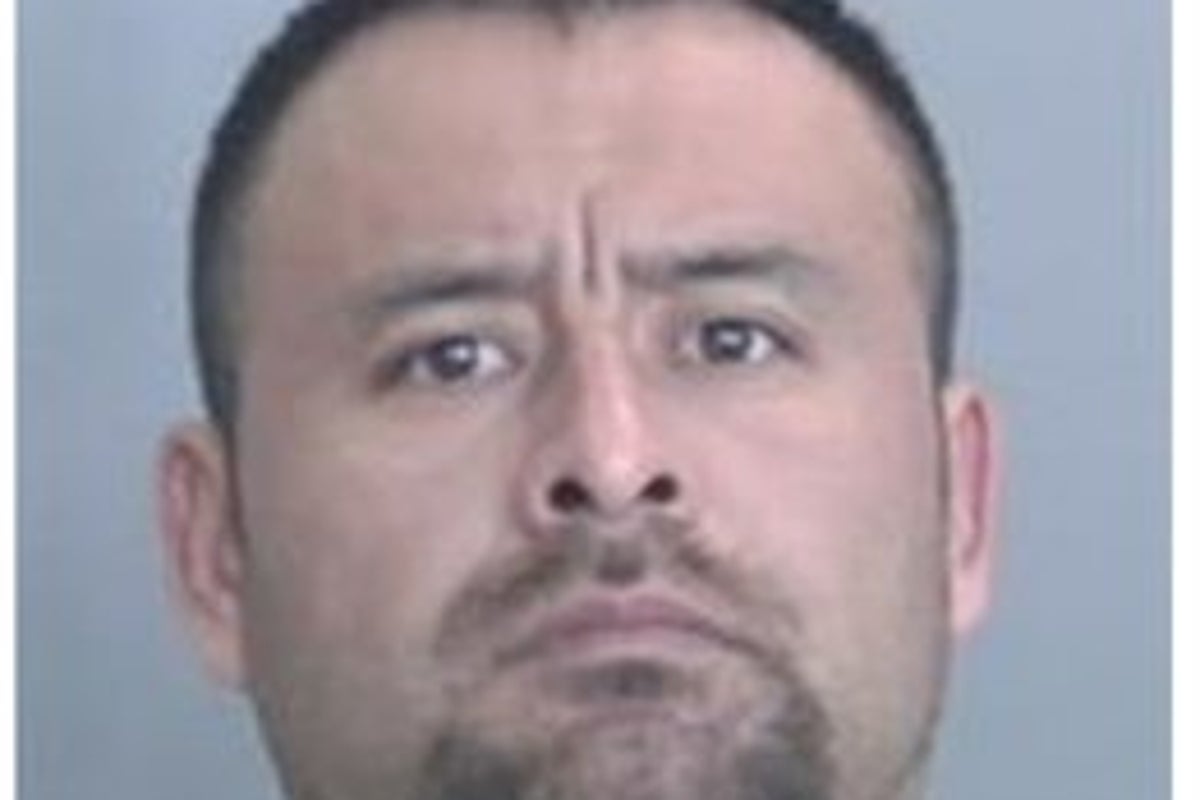 Love triangle murder suspect extradited back to California after 8 years on the run in Mexico: officials Love triangle murder suspect extradited back to California after 8 years on the run in Mexico: officials