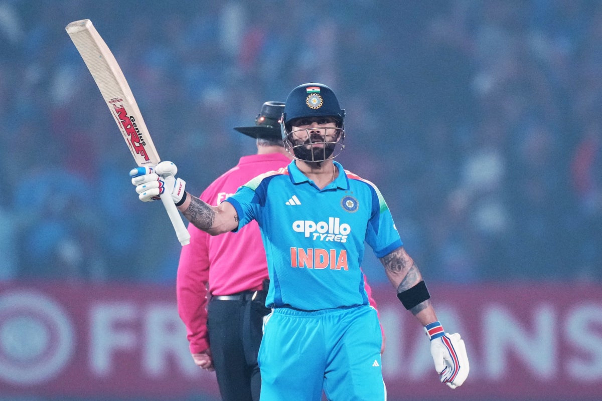 Virat Kohli steers India to victory in first ODI against New Zealand