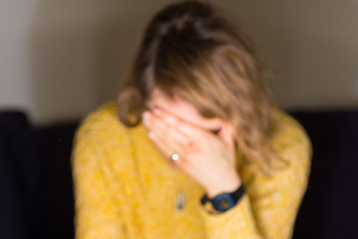 Two in five people &lsquo;expect finances to worsen in year ahead&rsquo;