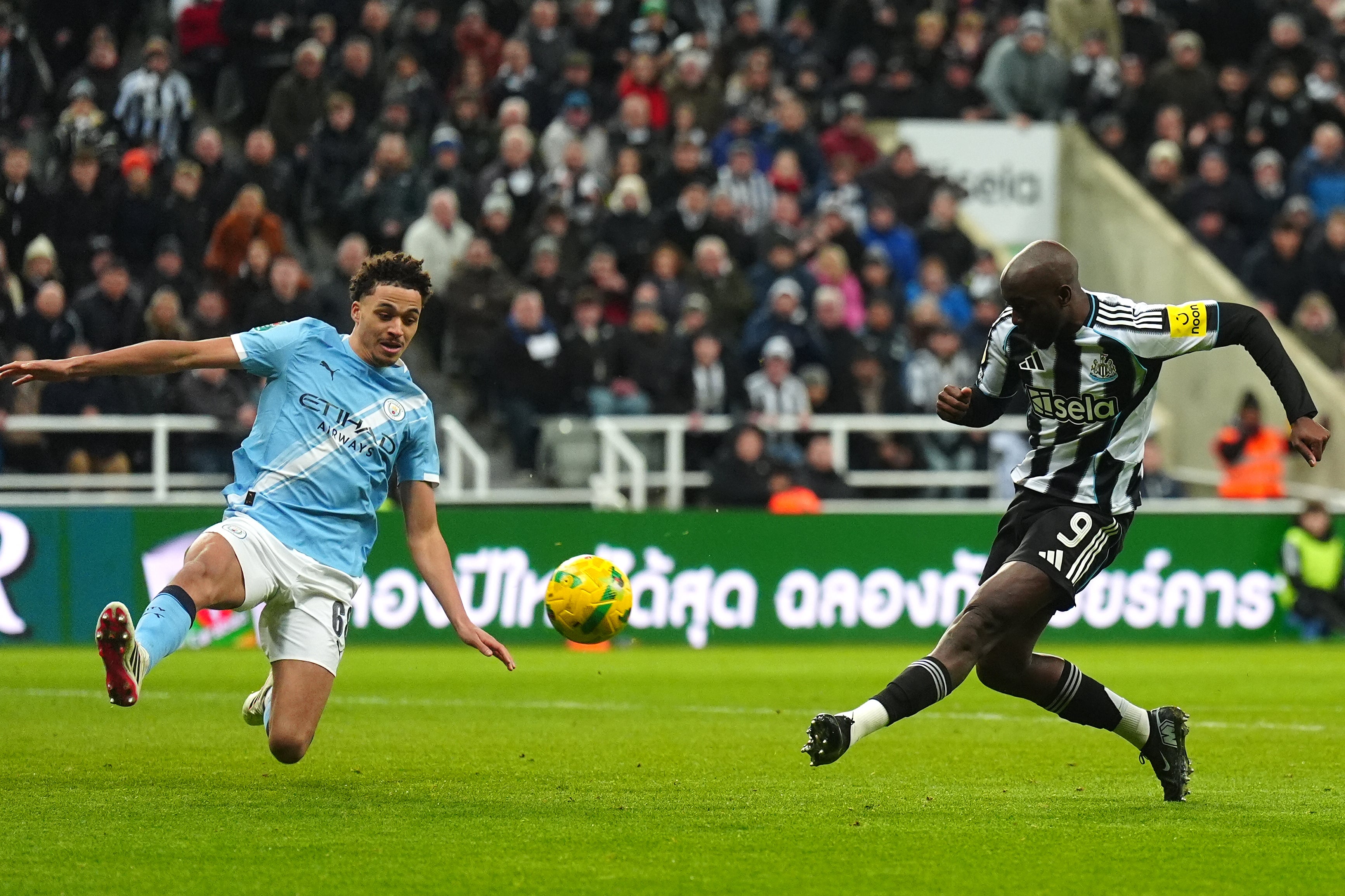 Newcastle vs Man City live: Hosts dominate first half of Carabao Cup semi-final