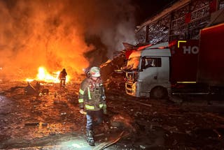 Ukraine-Russia war latest: Four dead after Putin launches major assault on Ukraine’s two largest cities  www.independent.co.uk