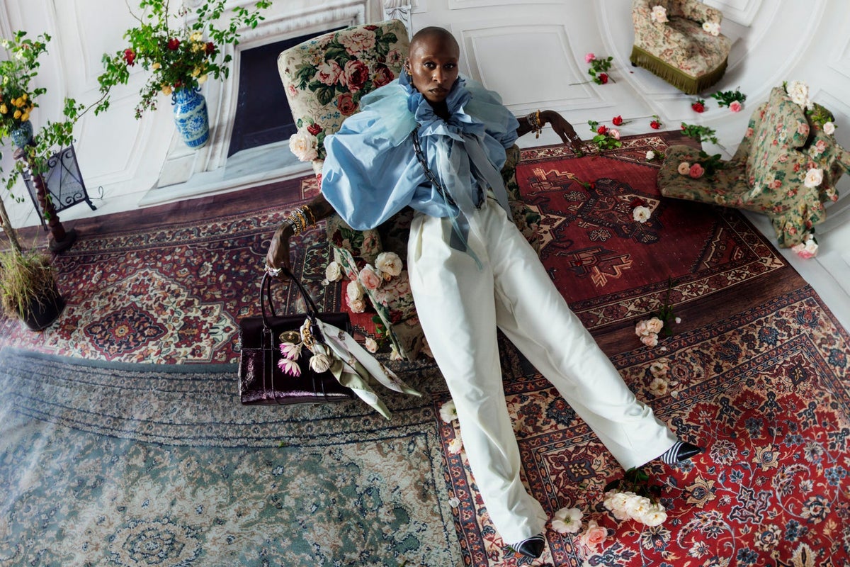 Mulberry bounces back with festive trading boost