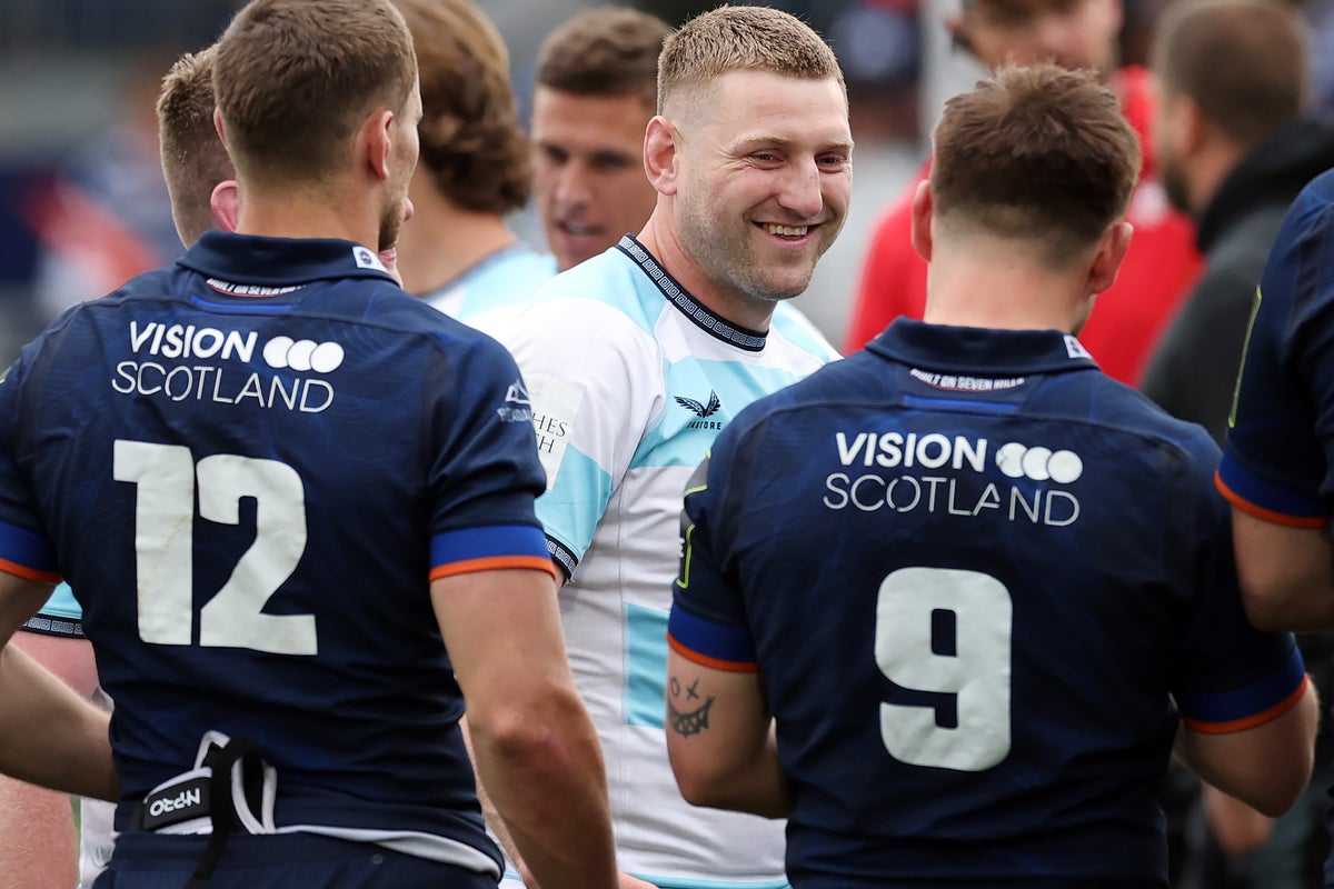 Finn Russell expects late hits from Scotland teammates in Bath vs Edinburgh battle Finn Russell expects late hits from Scotland teammates in Bath vs Edinburgh battle