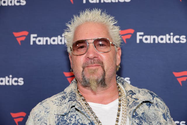 <p>Guy Fieri ha pasado ocho semanas en silla de ruedas tras desgarrarse por completo el músculo cuádriceps</p>