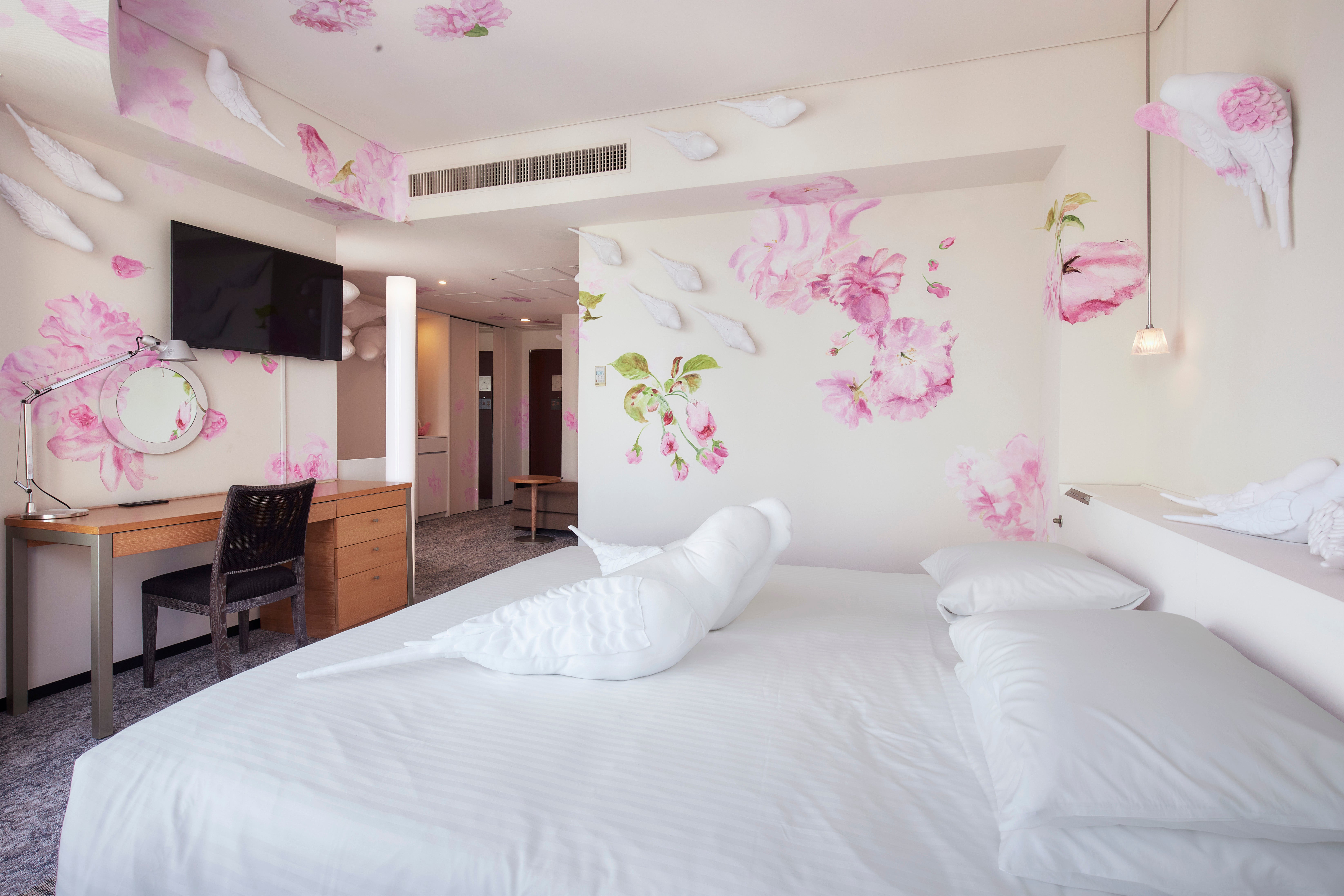 Symbols of love and renewal cover the ‘Utopia in Japan’ Suite