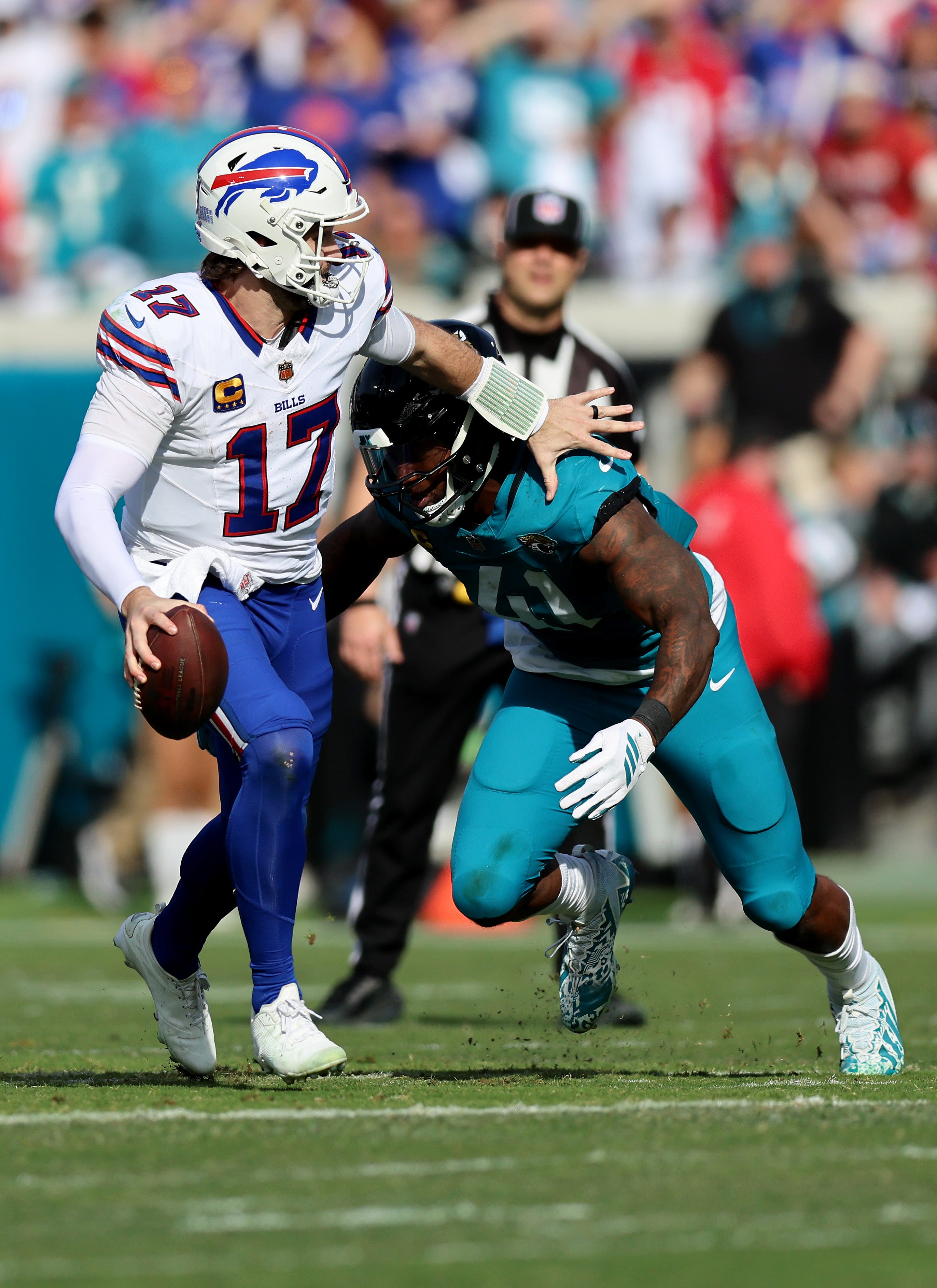 The Buffalo Bills narrowly beat the Jacksonville Jaguars with a final score of 27-24