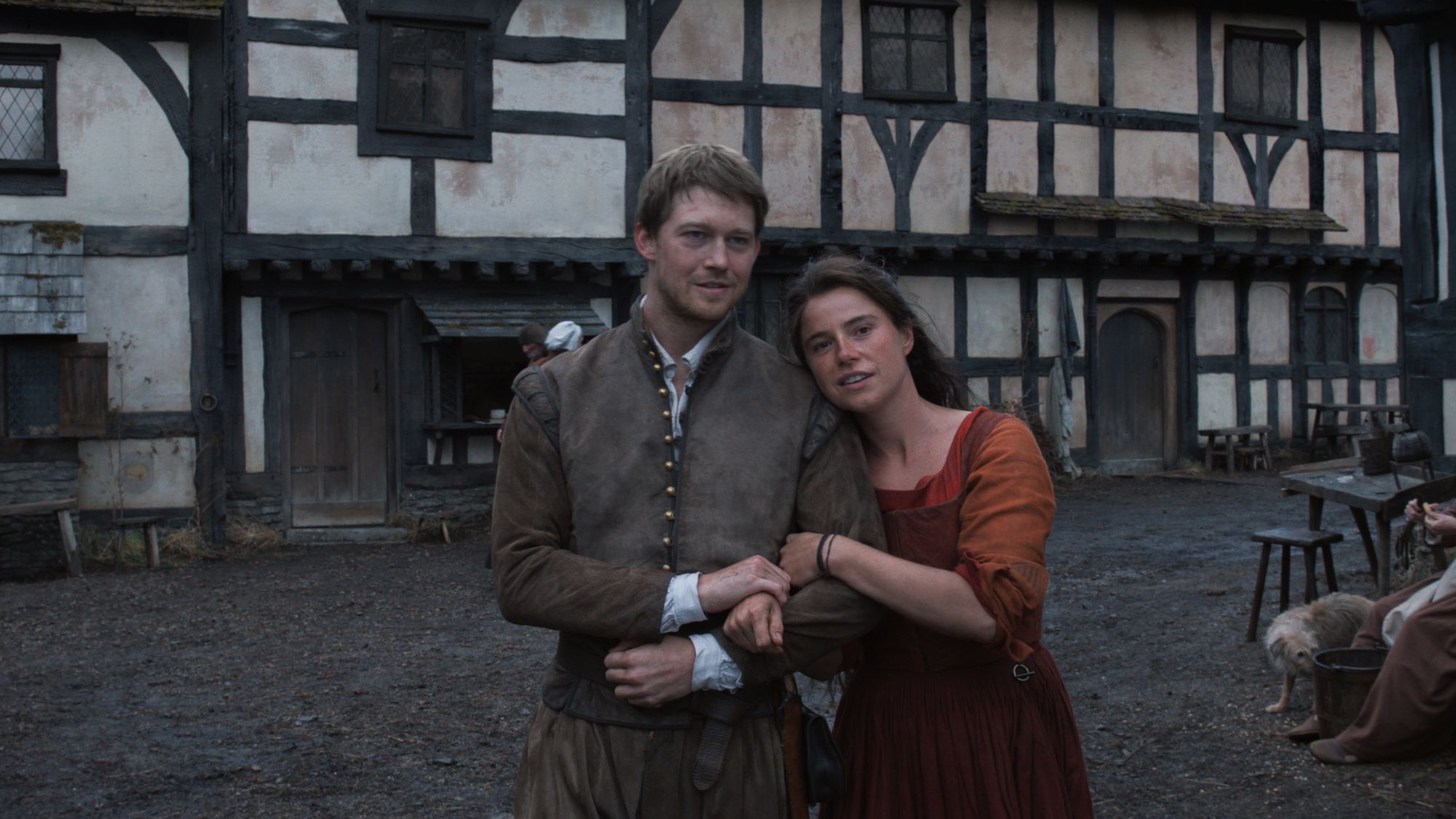 Jessie Buckley stars as Agnes and Joe Alwyn as Bartholomew in Hamnet