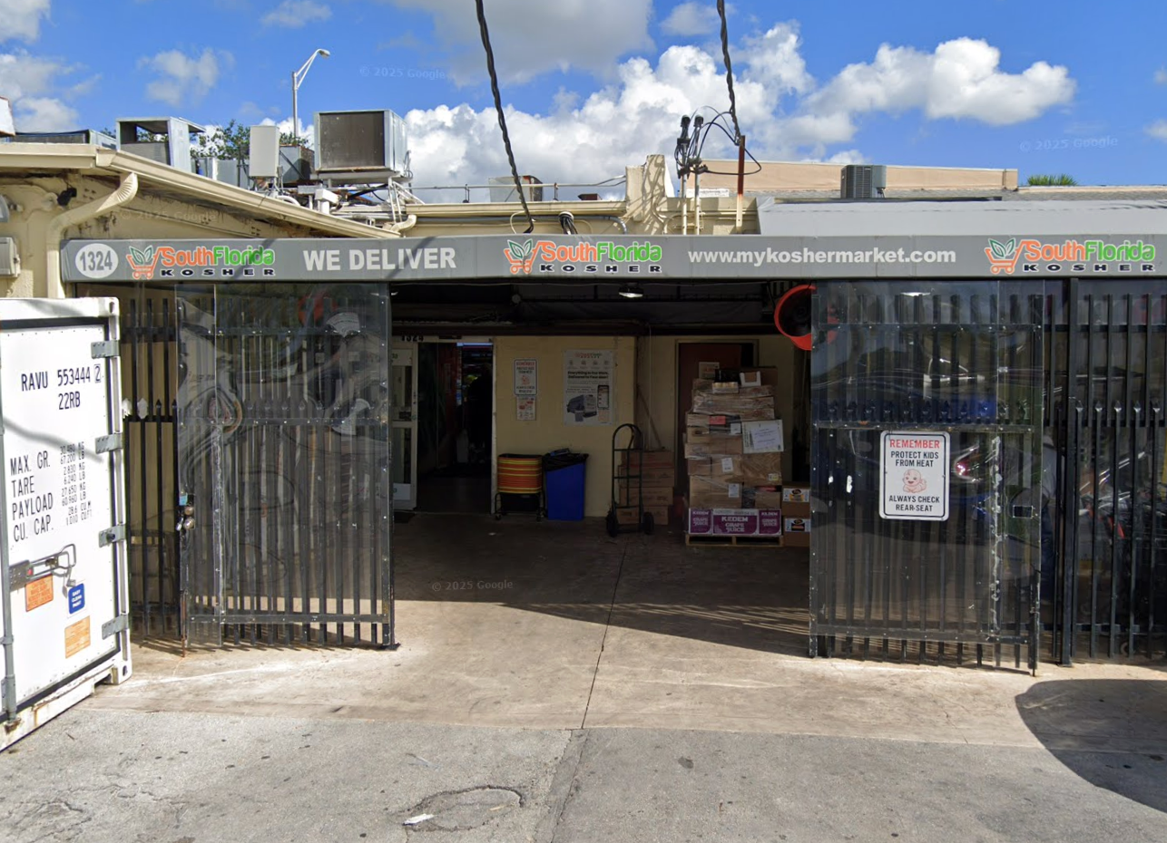 Florida man dies in industrial accident with dough mixer at a grocery store