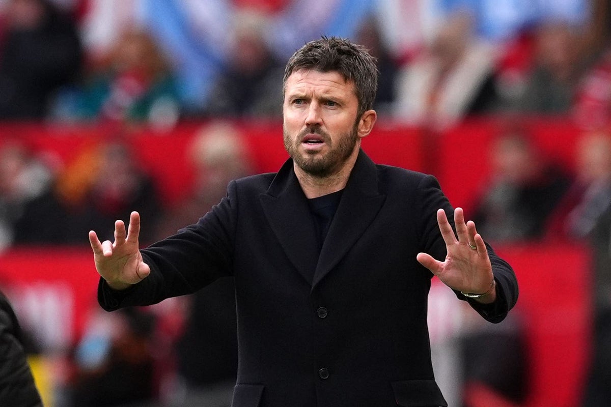 Man United in race with Premier League rivals to sign England star