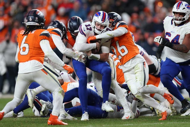 <p>Buffalo Bills suffered a narrow defeat by Denver Broncos on Saturday</p>