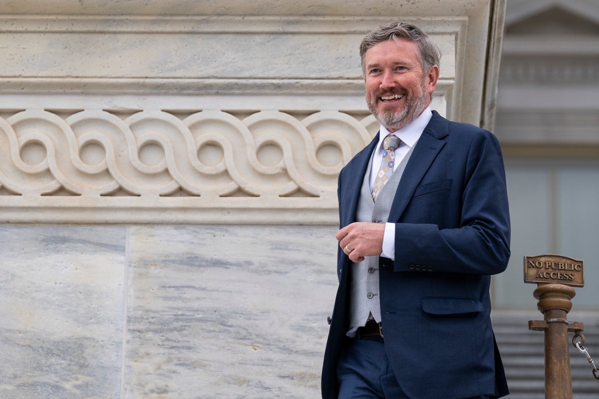 Trump tells voters to ouster ‘bum’ Thomas Massie after Bill Cassidy’s defeat: ‘Worst Republican Congressman in history!’ – UK Times
