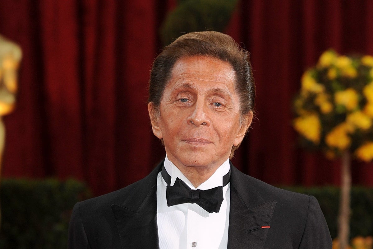 Rome pays final respects to fashion &lsquo;emperor&rsquo; Valentino in a two-day public viewing ahead of funeral