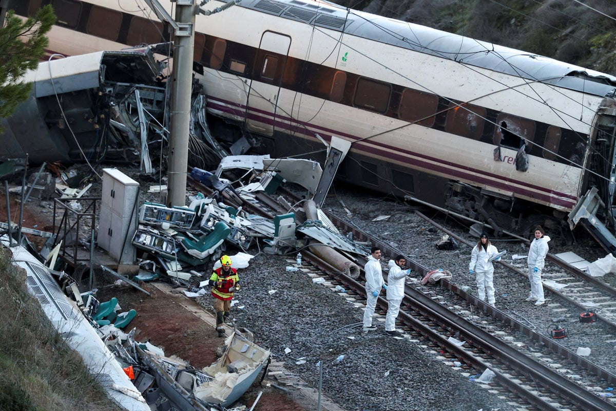 Spanish rail operator was warned of &lsquo;severe wear and tear&rsquo; on tracks before horror crash killed at least 39