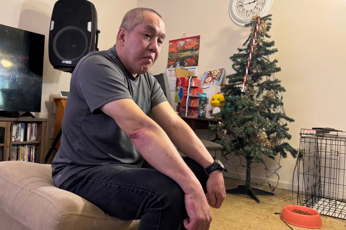 US citizen says ICE left him outside in underwear after detaining him at gunpoint without warrant – UK Times