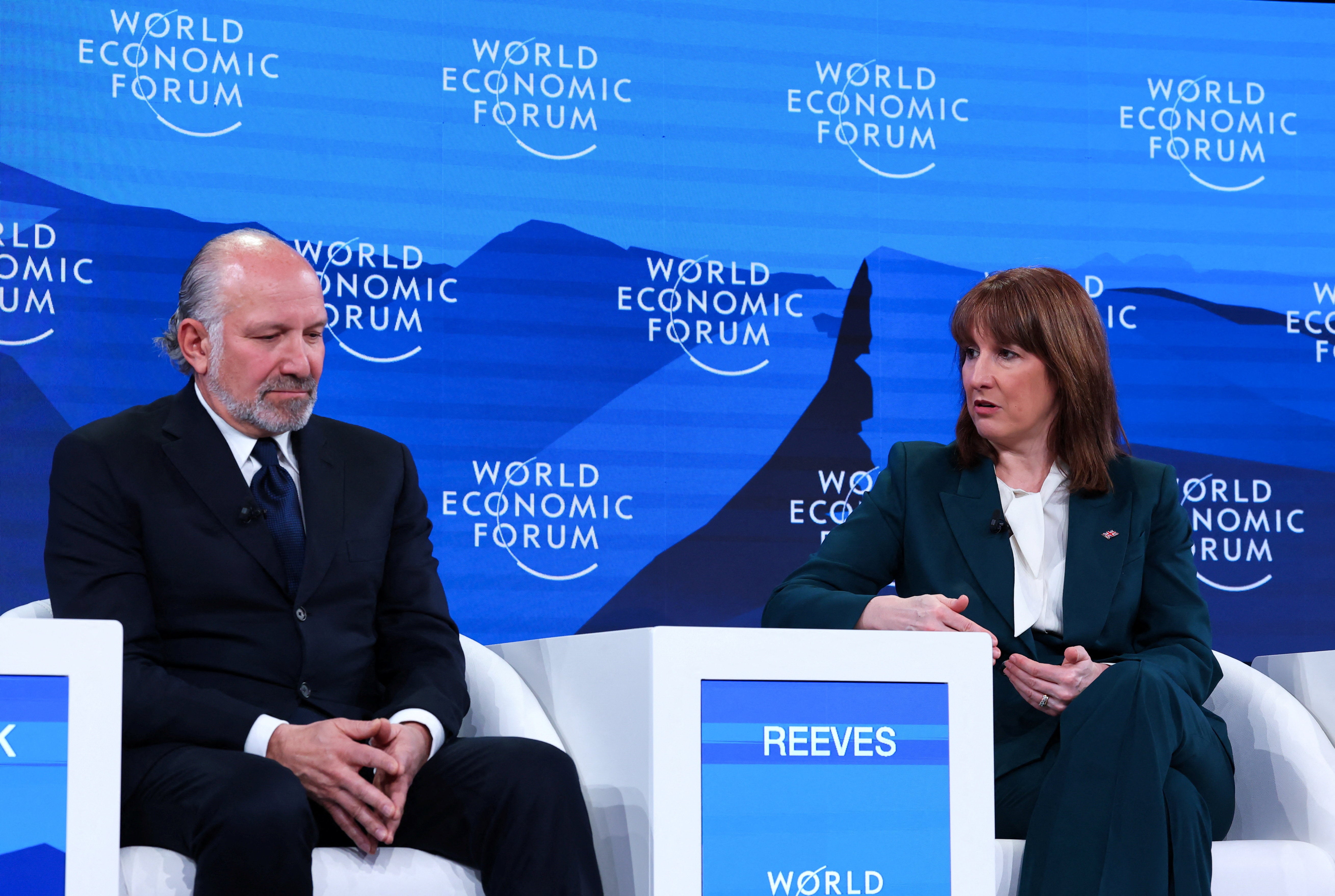 Lutnick e Reeves tiveram um encontro gelado em Davos