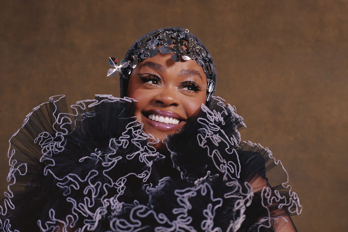 Jill Scott: „Es ist ein lächerlicher Mythos, dass kurvige Frauen nicht ...