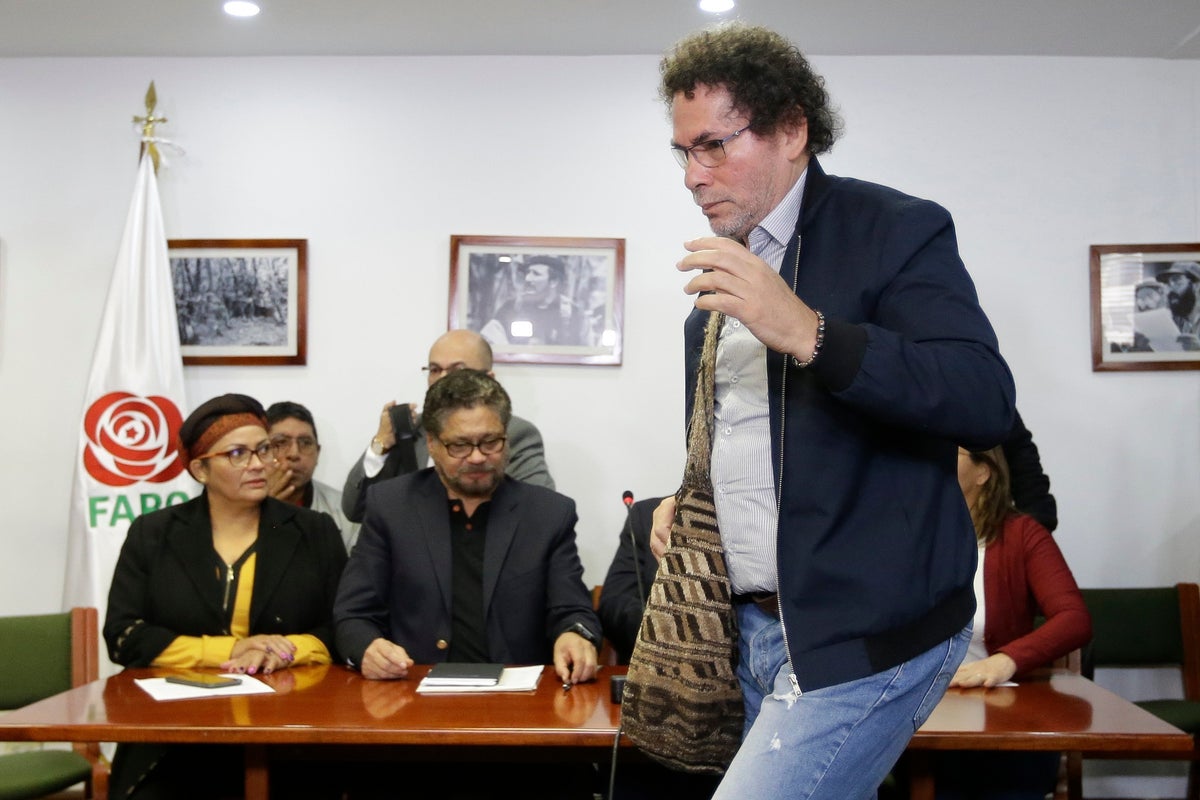 Colombia says former FARC rebels have not kept promises to surrender cash and gold