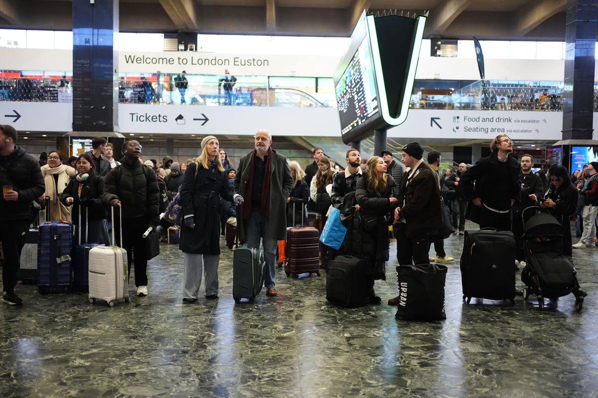 Inflation bounces back in December as Christmas travel fuels price rises