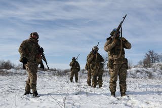In the midst of winter, Ukrainian recruits train near the frontlines