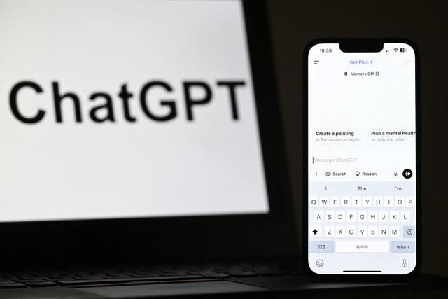 <p>La aplicación y el sitio web de ChatGPT el 20 de febrero de 2025</p>